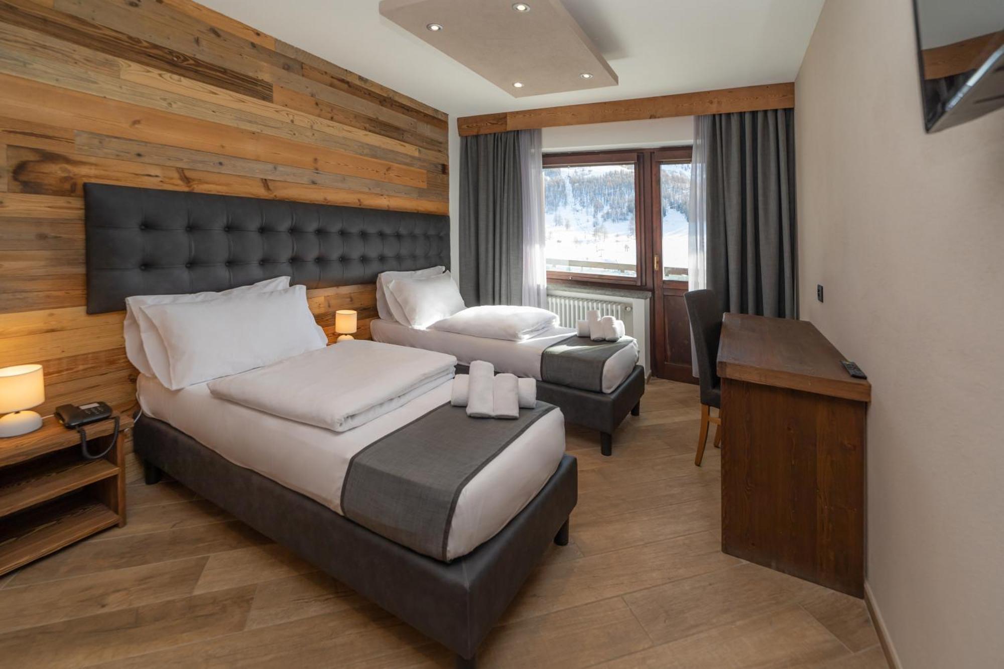 Hotel Gran Roc Sestriere Ngoại thất bức ảnh