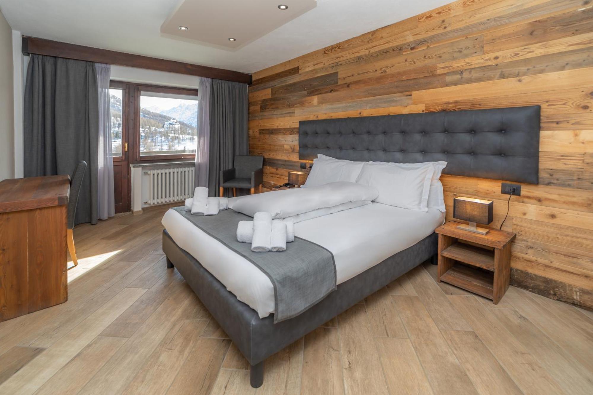 Hotel Gran Roc Sestriere Phòng bức ảnh